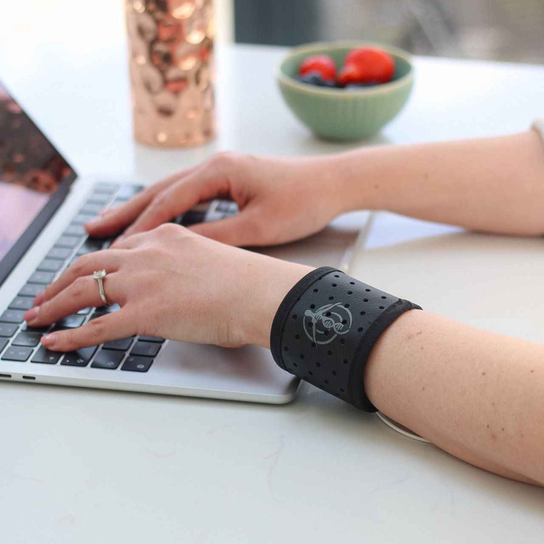 Grounding Wristband -Earthing Band Reconnect With The Natural Energies Of The Earth And Revitalise Your Well-being