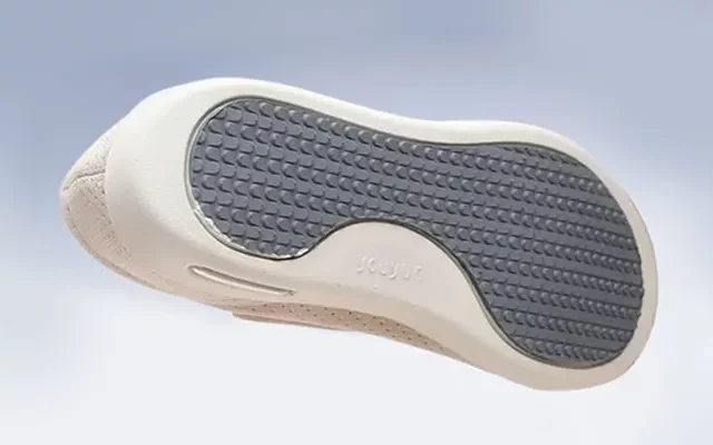 Wide Shoes designed for sensitive and swollen feet