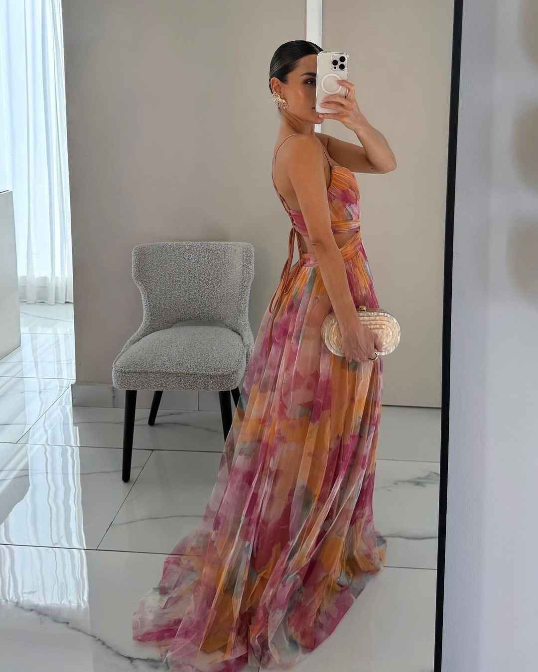 Women's Dress | V-Neck & Flowing Skirt with Dramatic Effect