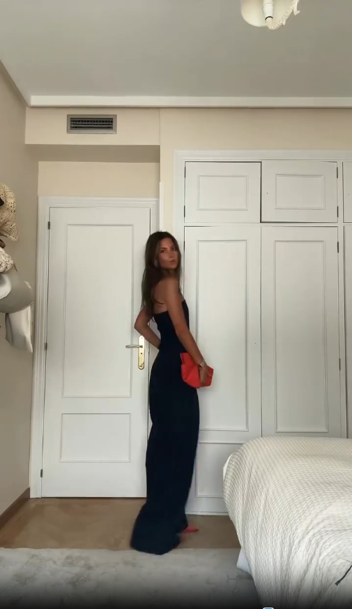Strapless Jumpsuit with Wide Legs and Elegant Cut
