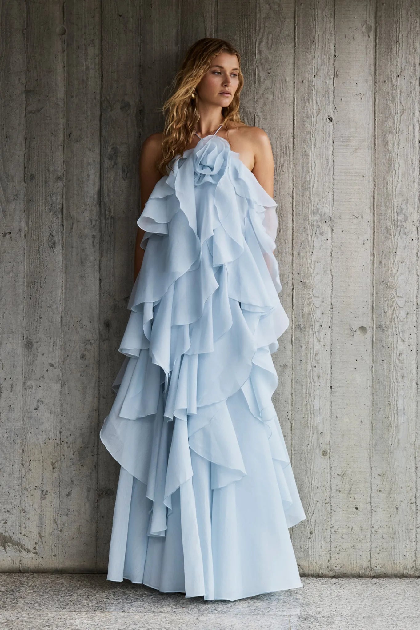 3D floral dress with halter neck and ruffle details
