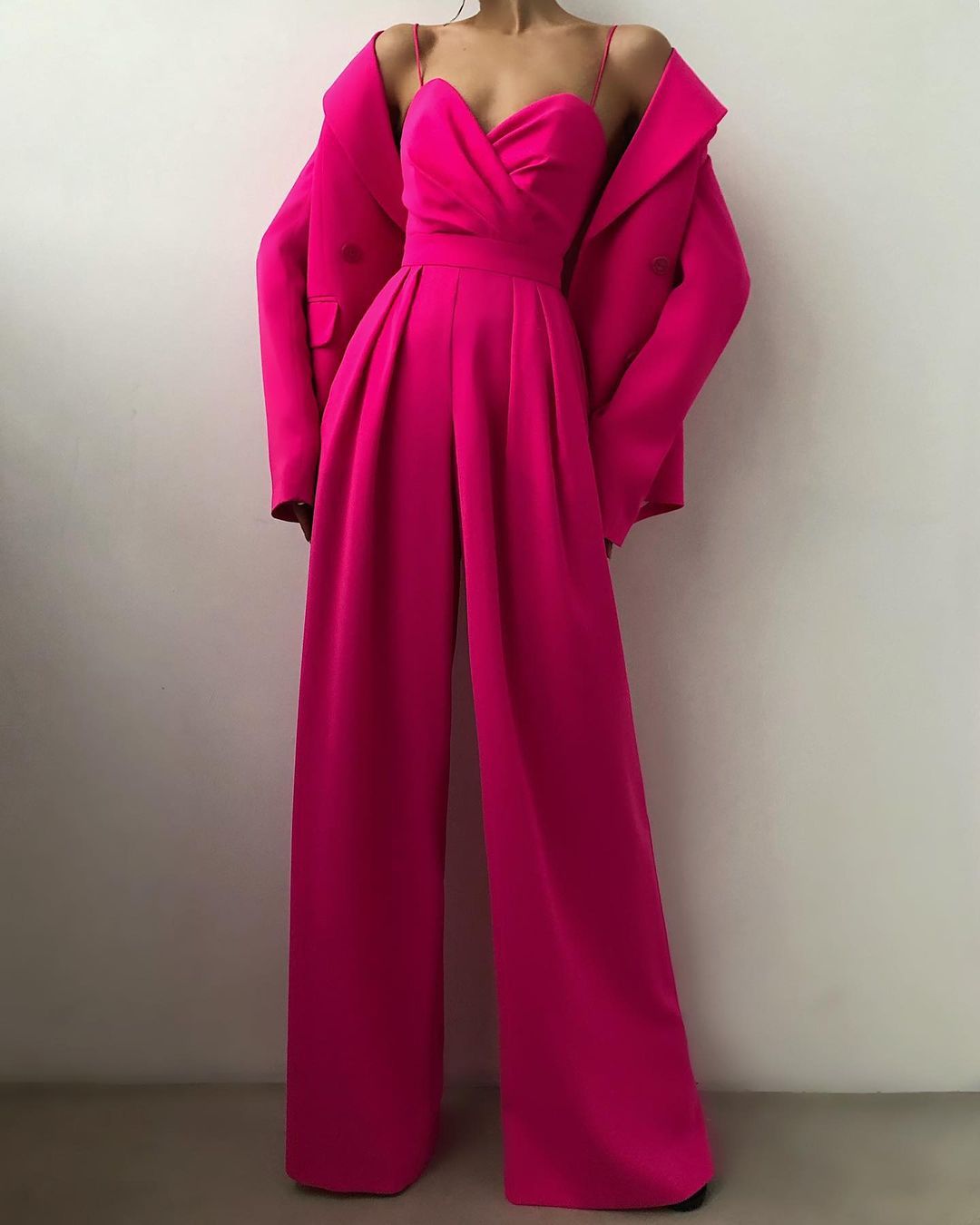 Elegant Women's Overalls | High-waisted and slim silhouette