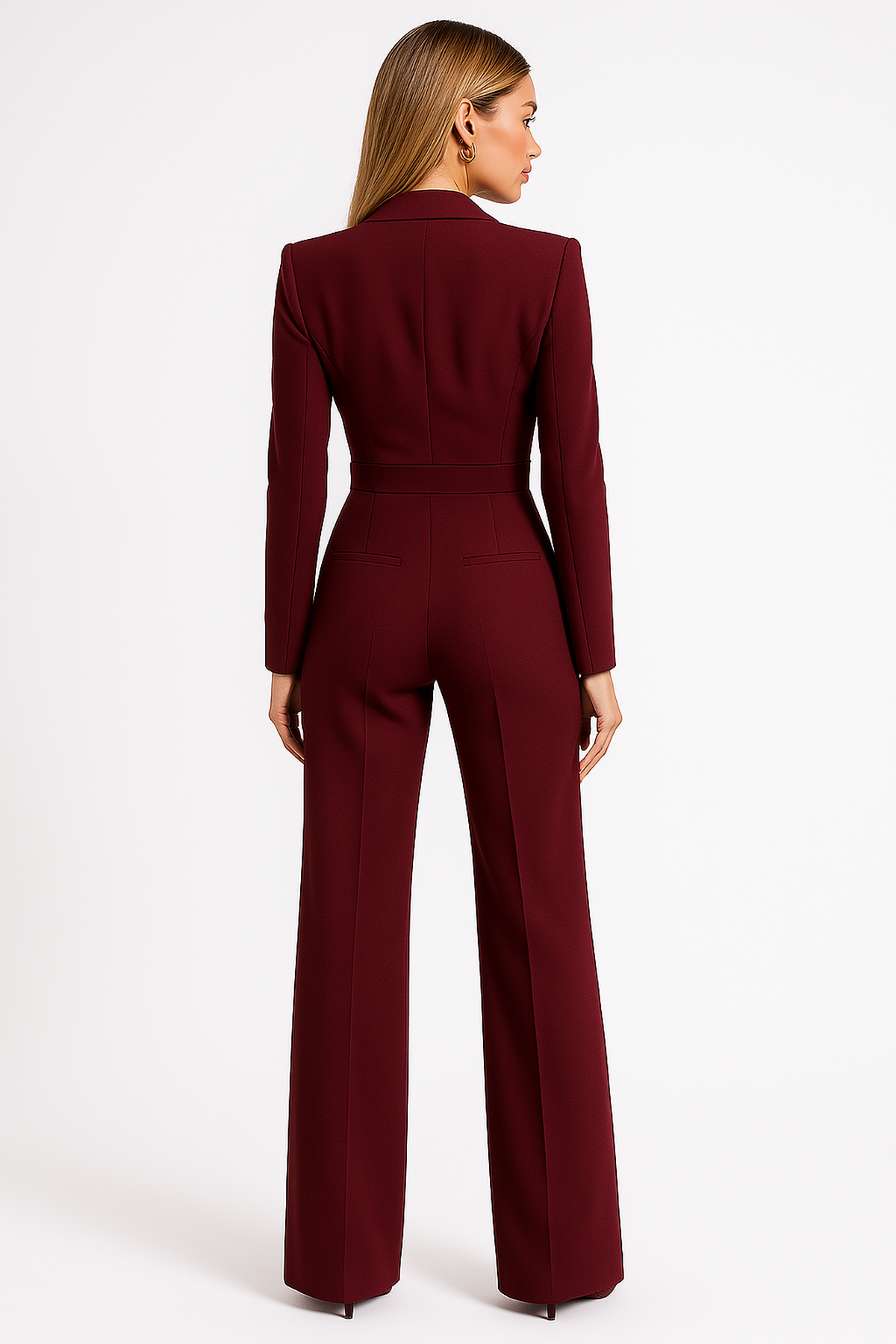 Elegant jumpsuit with long sleeves and wrap design – feminine silhouette for office and evening.