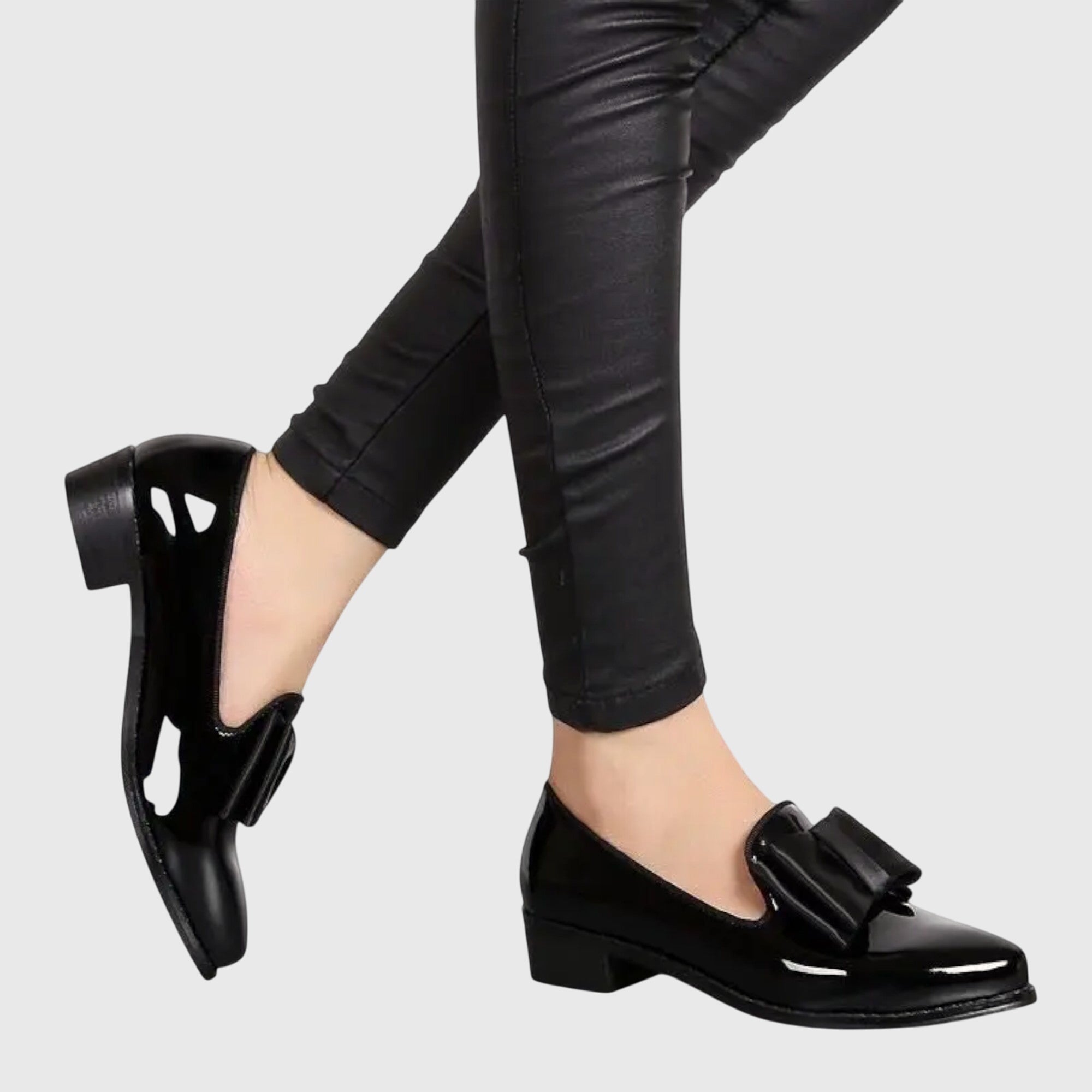 Women's Bow Pointed Loafers