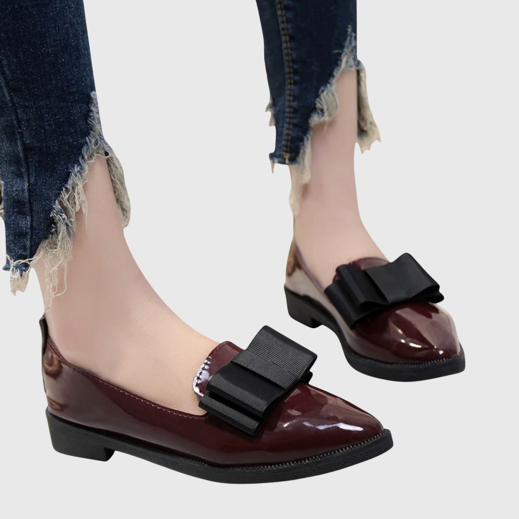 Women's Bow Pointed Loafers