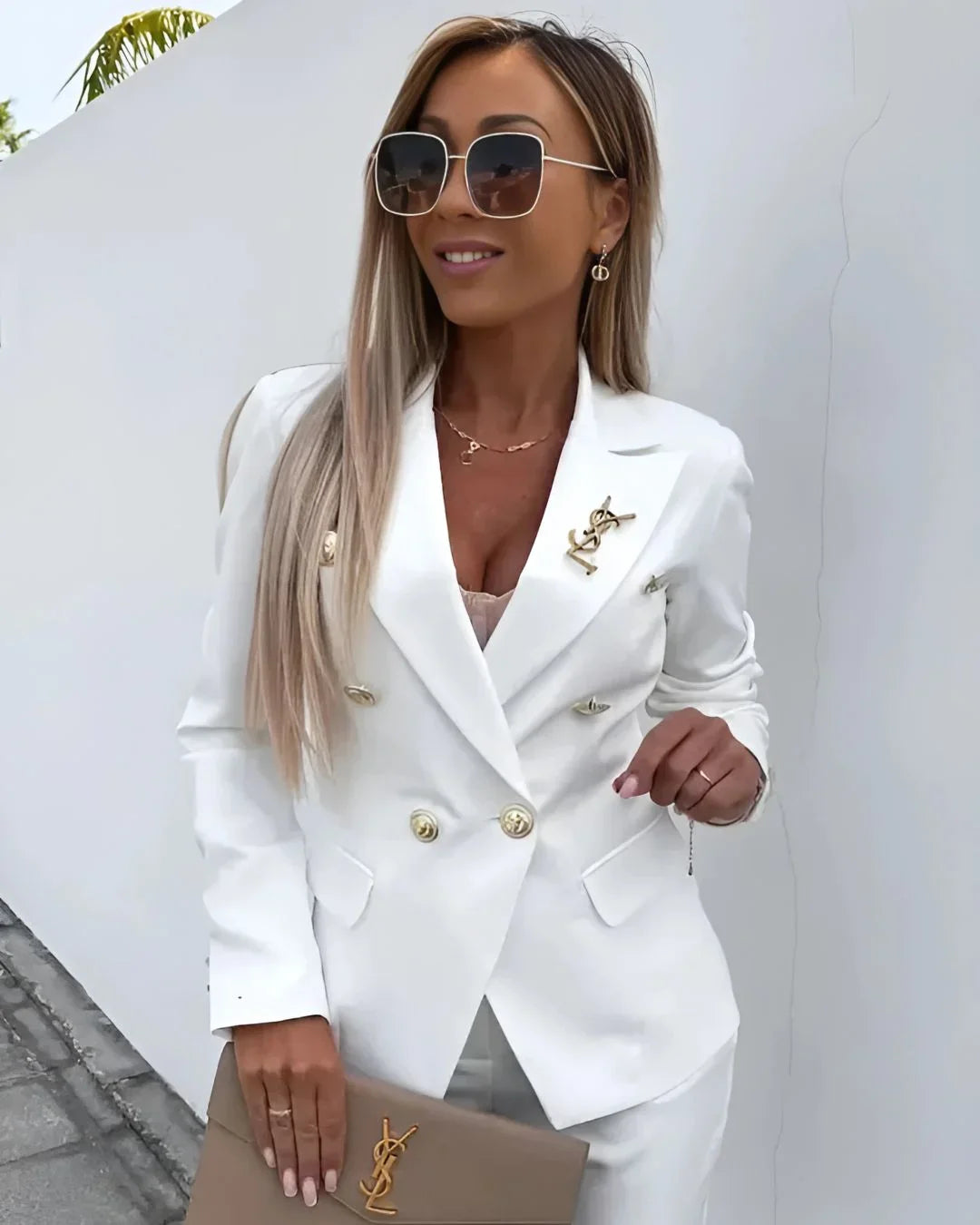 Tailored Double-Breasted Women's Suit with Modern Fit
