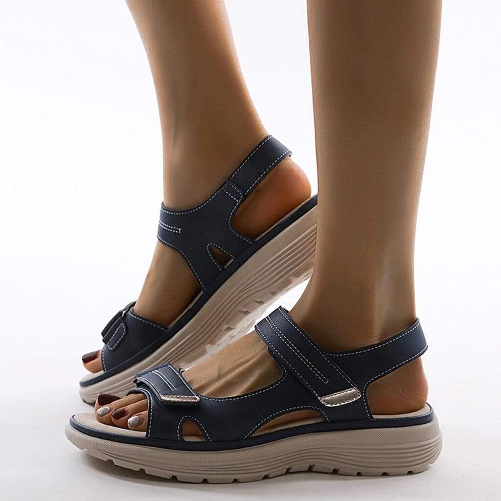 Women's orthopedic sandals with arch support and adjustable straps