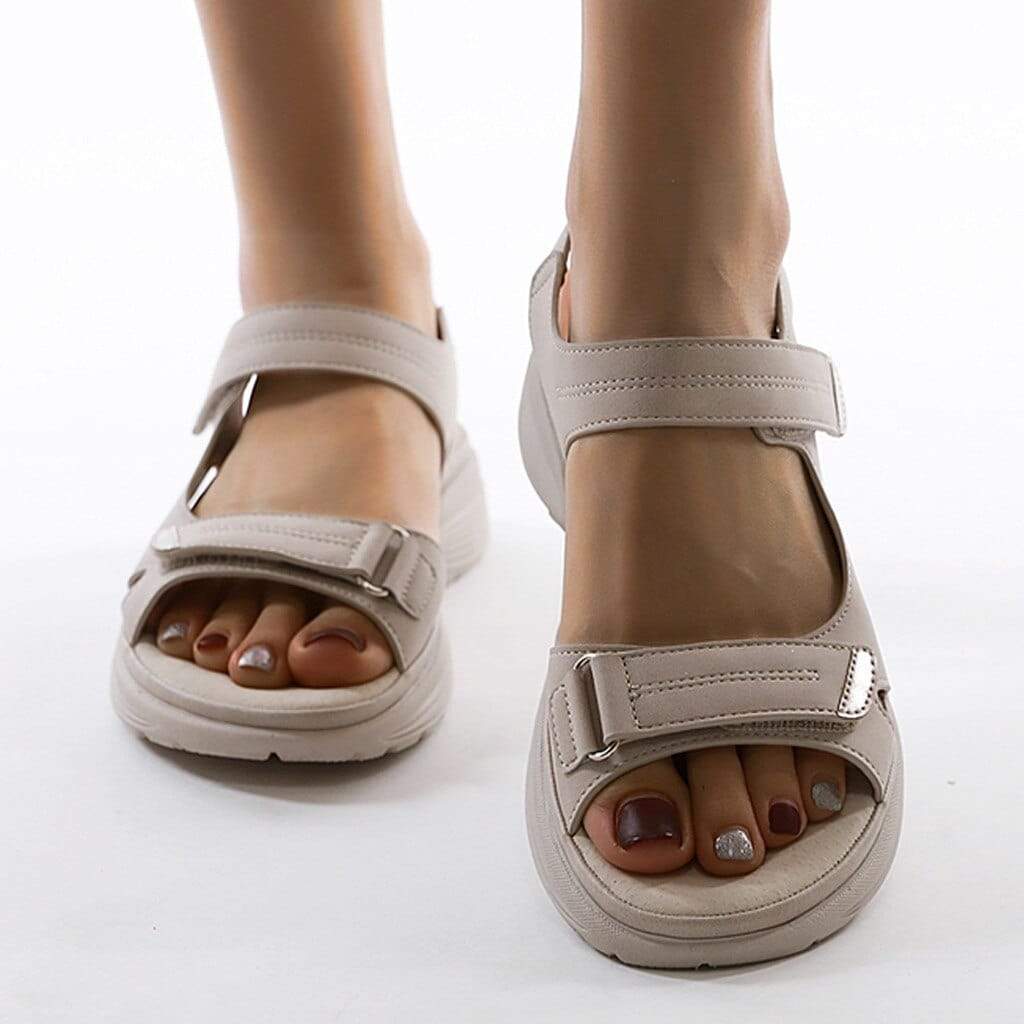 Women's orthopedic sandals with arch support and adjustable straps